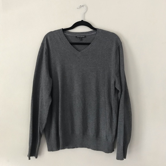 Banana Republic Other - Banana Republic gray sweater